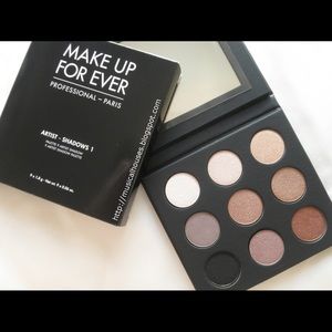 MUFE PALETTE 9 ARTIST SHADOW 1